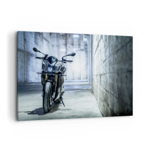 Bild auf Leinwand - Leinwandbild - Ein modernes Motorrad im industriellen Interieur - 120x80cm - Bevor der Motor brummt - Moderne Wanddekoration für Wohnzimmer und Schlafzimmer ARTTOR