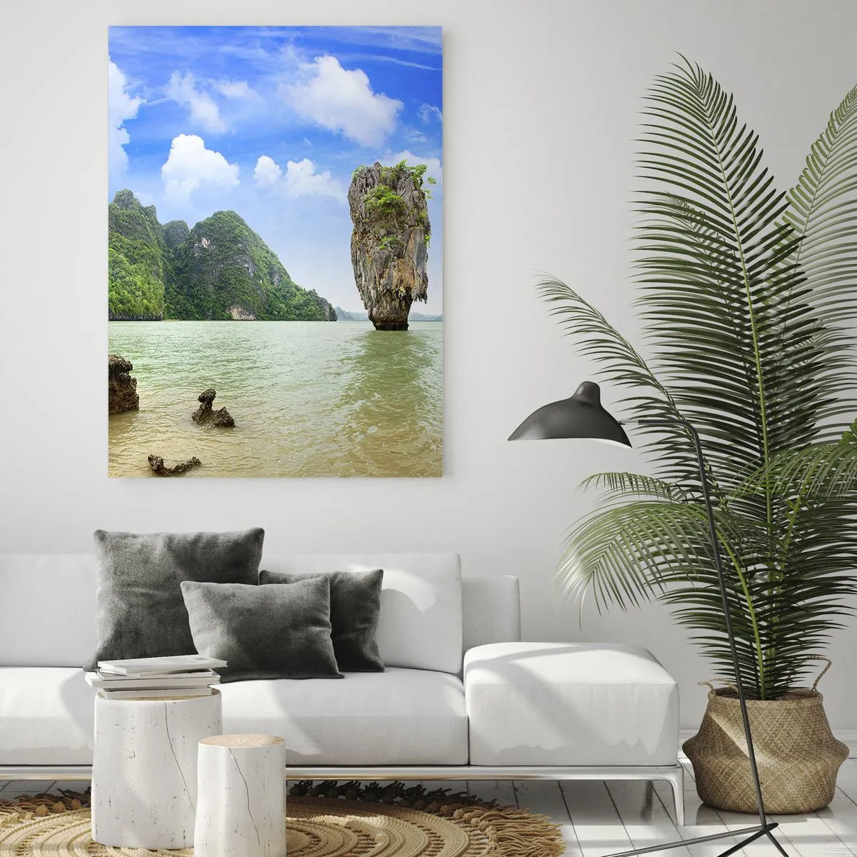 Glasbild - Bild auf glas - Eine exotische Felsformation, umgeben von Wasser und Grün unter einem blauen Himmel. - 80x120cm - Felsige Wunder der Natur - Moderne Wanddekoration für Wohnzimmer und Schlafzimmer ARTTOR