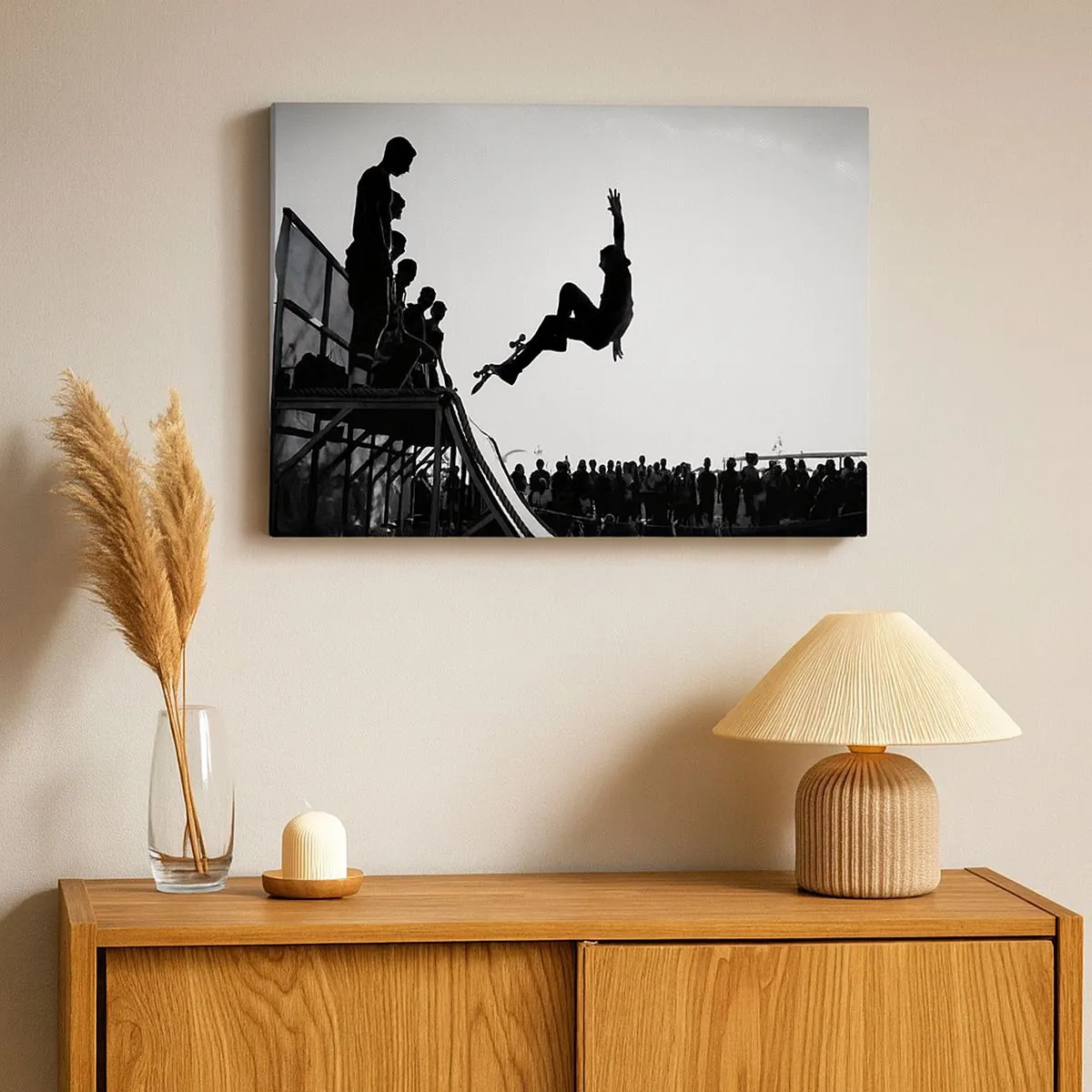 Bild auf Leinwand - Leinwandbild - Schwarz-weiße Skateboardszene auf einer Rampe - 70x50cm - Helden und Zuschauer - Moderne Wanddekoration für Wohnzimmer und Schlafzimmer ARTTOR
