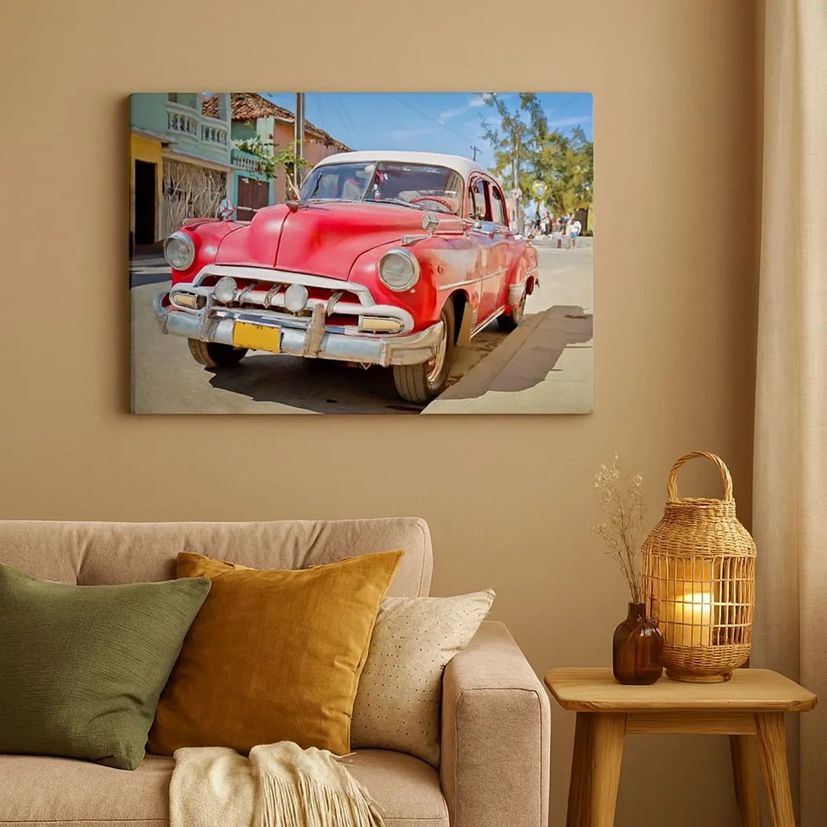 Bild auf Leinwand - Leinwandbild - Ein roter Oldtimer, der an einem sonnigen Tag auf der Straße geparkt ist - 70x50cm - Nur in Kuba - Moderne Wanddekoration für Wohnzimmer und Schlafzimmer ARTTOR