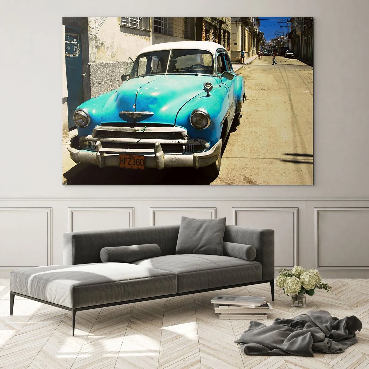 Glasbild - Bild auf glas - Blaues Oldtimer auf der Straße in der Sonne - 100x70cm - Evviva Kuba! - Moderne Wanddekoration für Wohnzimmer und Schlafzimmer ARTTOR