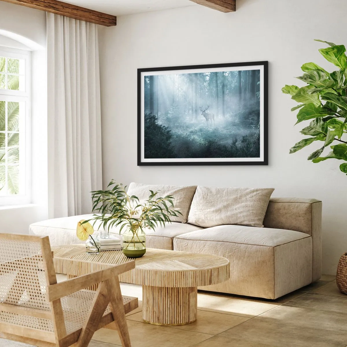 Poster in einem schwarzem Rahmen - Ein Hirsch in einem dichten Wald, eingehüllt in Morgennebel - 70x50cm - Morgenvisite auf dem Grundstück - Moderne Wanddekoration für Wohnzimmer und Schlafzimmer ARTTOR