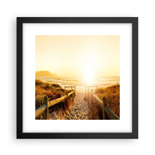 Poster in einem schwarzem Rahmen - Über die Düne, der Sonne entgegen - 30x30 cm