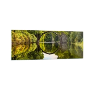 Glasbild - Bild auf glas - Eine Steinbrücke über einen Fluss mit einer perfekten Spiegelung im Wasser - 140x50cm - An der Kreuzung zweier Welten - Moderne Wanddekoration für Wohnzimmer und Schlafzimmer ARTTOR