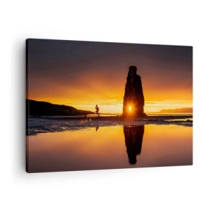 Bild auf Leinwand - Leinwandbild - Person läuft bei Sonnenuntergang am Strand mit Felsformation - 70x50cm - Nur du und die Natur - Moderne Wanddekoration für Wohnzimmer und Schlafzimmer ARTTOR