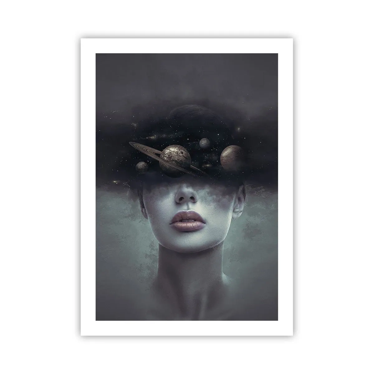 Poster - Geheimnisvolles Porträt einer Frau mit Planeten im Weltraum - 50x70cm - Und die Planeten spielen verrückt ... - Moderne Wanddekoration für Wohnzimmer und Schlafzimmer ARTTOR