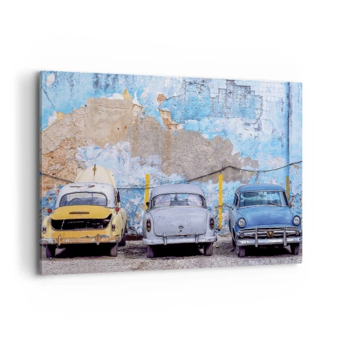 Bild auf Leinwand - Leinwandbild - Alte Autos vor dem Hintergrund einer zerstörten Mauer - 120x80cm - Treffen der Veteranen - Moderne Wanddekoration für Wohnzimmer und Schlafzimmer ARTTOR
