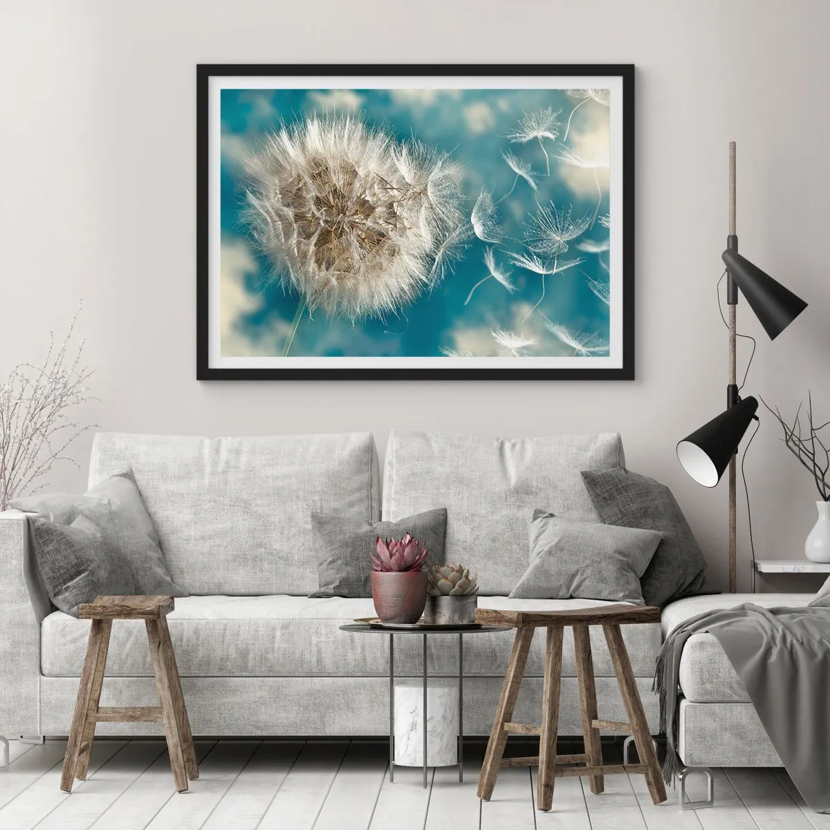 Poster in einem schwarzem Rahmen - Ein verwelkter Löwenzahn vor blauem Himmel - 70x50cm - Engelsatem - Moderne Wanddekoration für Wohnzimmer und Schlafzimmer ARTTOR