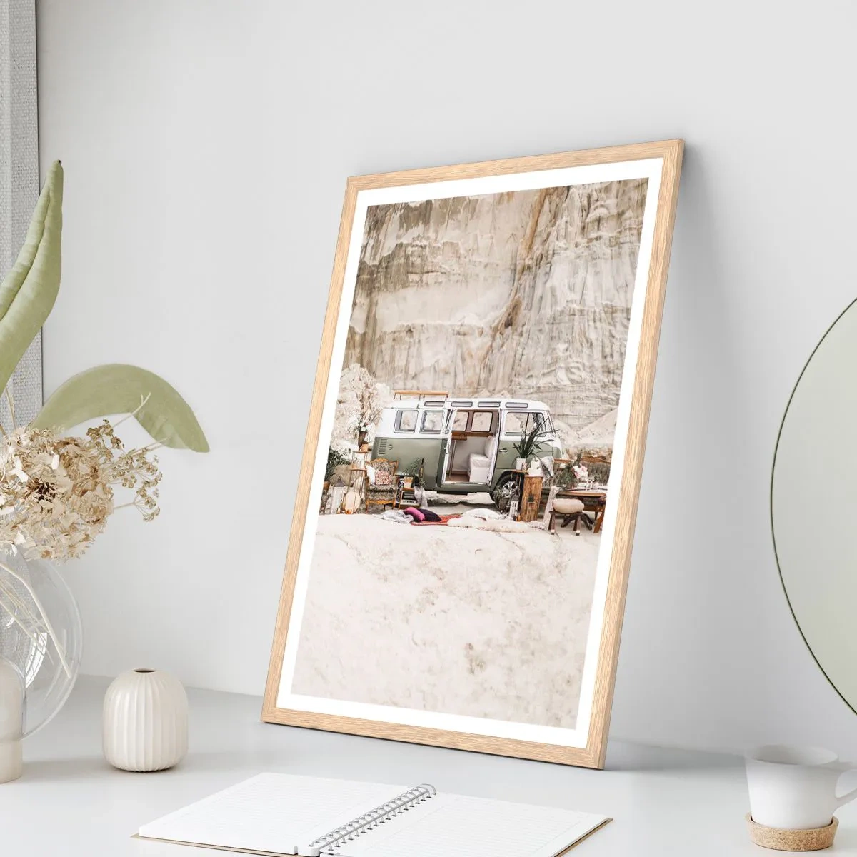 Poster in einem Rahmen aus heller Eiche - Es ist die Zeit, die Reise zu beginnen - 40x50 cm