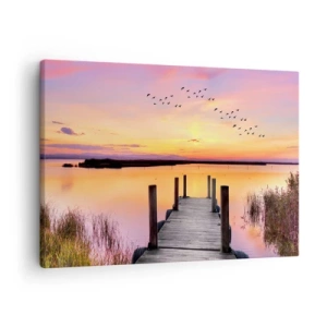 Bild auf Leinwand - Leinwandbild - Ein Pier an einem See bei Sonnenuntergang mit Vögeln am Himmel - 70x50cm - Violette stille Morgendämmerung - Moderne Wanddekoration für Wohnzimmer und Schlafzimmer ARTTOR