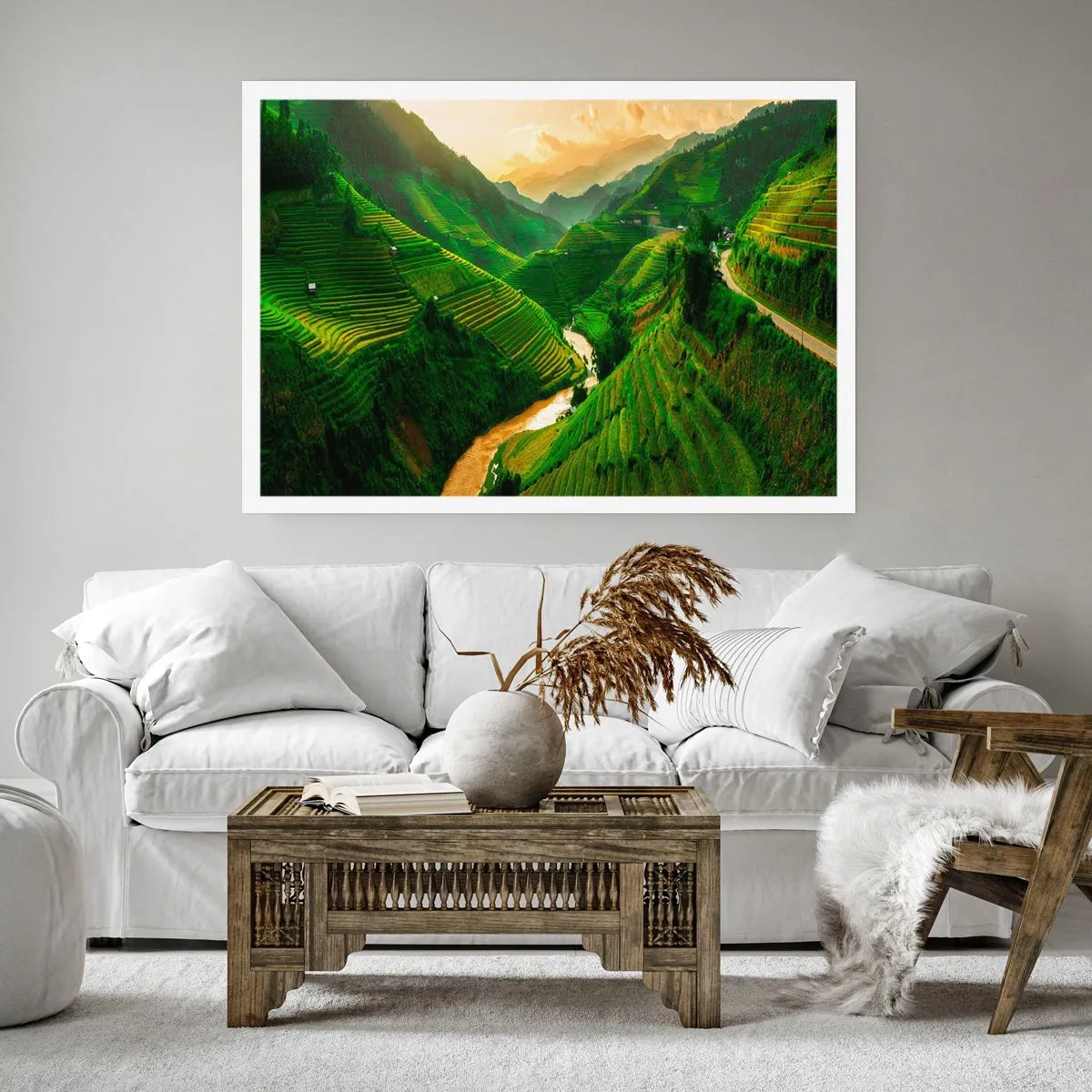 Poster - Malerische Reisterrassen in einem grünen Tal, beleuchtet von der untergehenden Sonne - 100x70cm - Vietnamesisches Tal - Moderne Wanddekoration für Wohnzimmer und Schlafzimmer ARTTOR