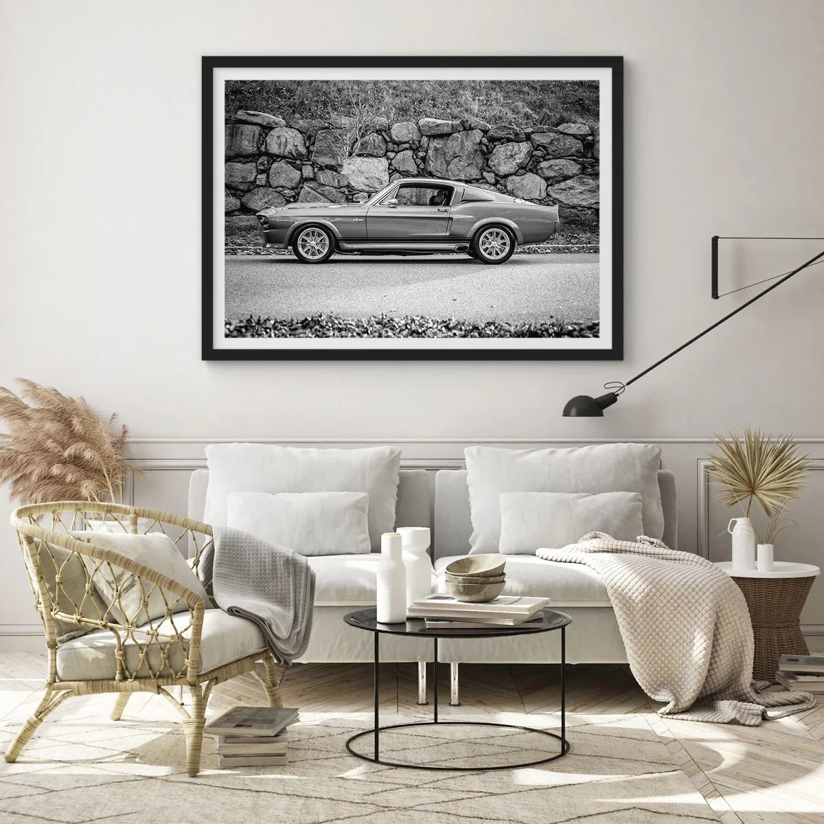 Poster in einem schwarzem Rahmen - Schwarz-Weiß-Foto eines Oldtimers - 100x70cm - Die Legende der 1960er - Moderne Wanddekoration für Wohnzimmer und Schlafzimmer ARTTOR