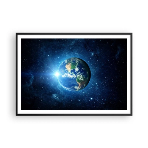 Poster in einem schwarzem Rahmen - Erde im Weltraum, umgeben von Sternen und Licht - 100x70cm - Wir sind im Himmel - Moderne Wanddekoration für Wohnzimmer und Schlafzimmer ARTTOR
