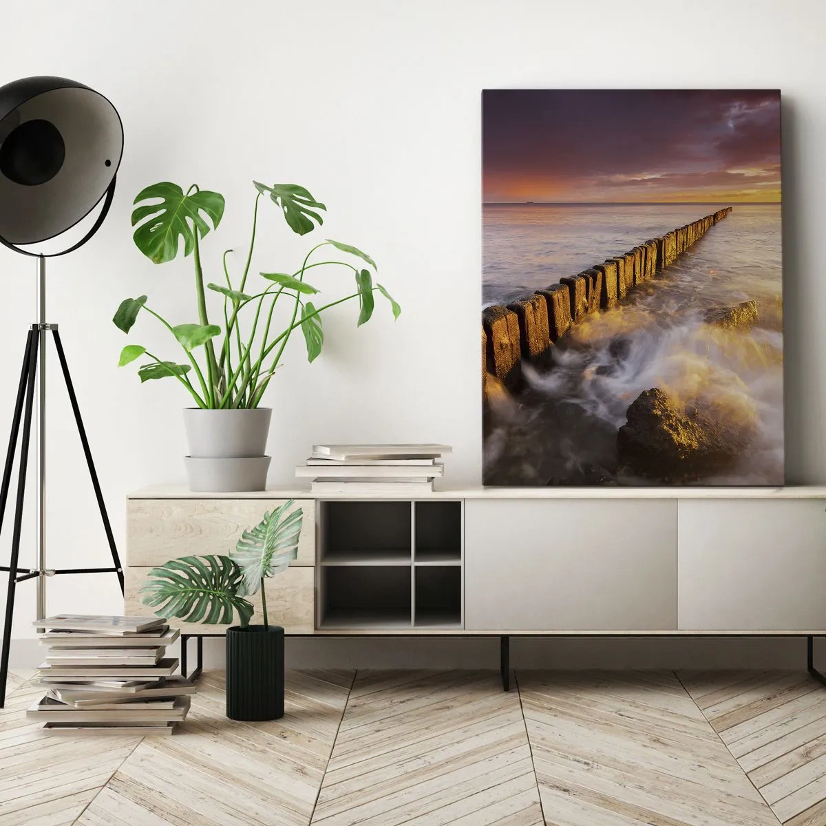 Bild auf Leinwand - Leinwandbild - Eine malerische Landschaft am Meer bei Sonnenuntergang - 80x120cm - Die Sanftheit der Wellen - Moderne Wanddekoration für Wohnzimmer und Schlafzimmer ARTTOR