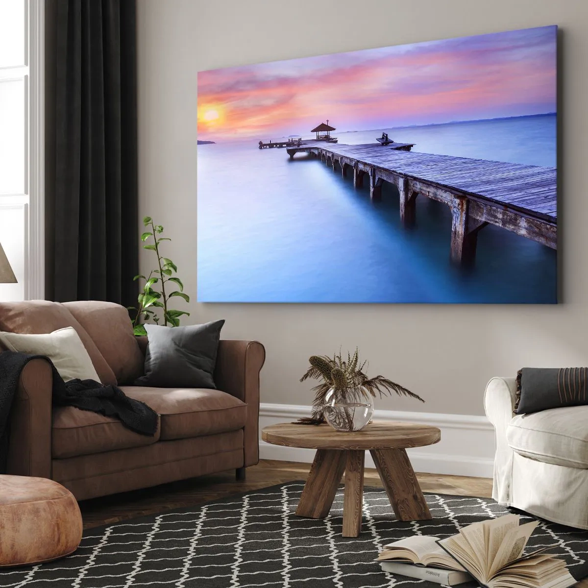 Bild auf Leinwand - Leinwandbild - Holzsteg, der bei Sonnenuntergang auf das Wasser hinausführt - 120x80cm - Ein Meer der Ruhe bis zum Horizont - Moderne Wanddekoration für Wohnzimmer und Schlafzimmer ARTTOR
