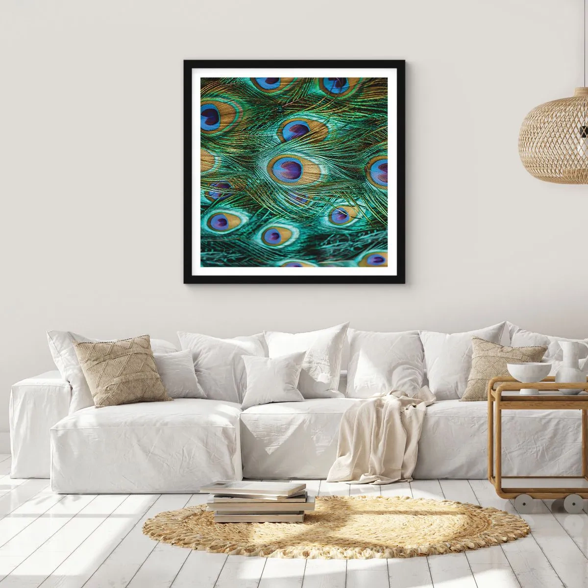 Poster in einem schwarzem Rahmen - Ein Blick mit Pfauenaugen - 30x30 cm