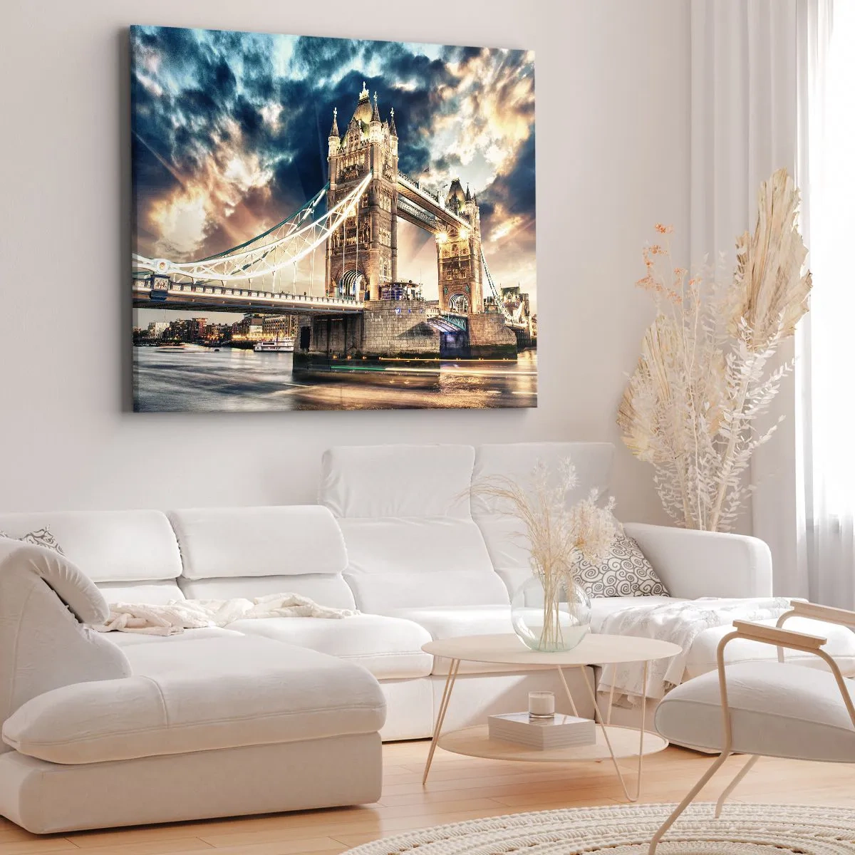 Bild auf Leinwand - Leinwandbild - Tower Bridge in der Abenddämmerung vor einem dynamischen Himmel - 100x70cm - Denkmal des viktorianischen Imperiums - Moderne Wanddekoration für Wohnzimmer und Schlafzimmer ARTTOR