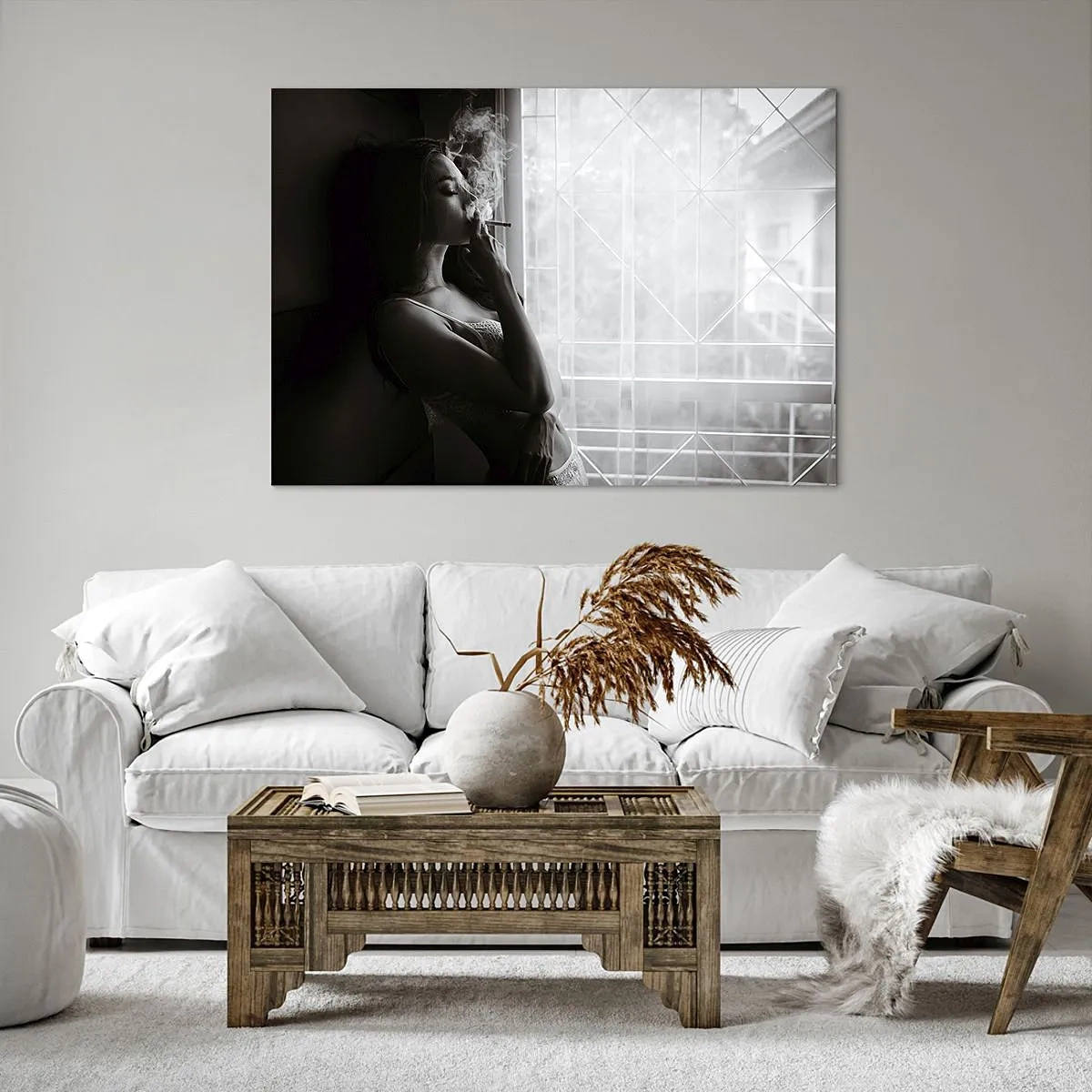 Bild auf Leinwand - Leinwandbild - Eine Frau in sinnlicher Pose auf einem Schwarzweißfoto - 70x50cm - Sinnlicher Moment - Moderne Wanddekoration für Wohnzimmer und Schlafzimmer ARTTOR