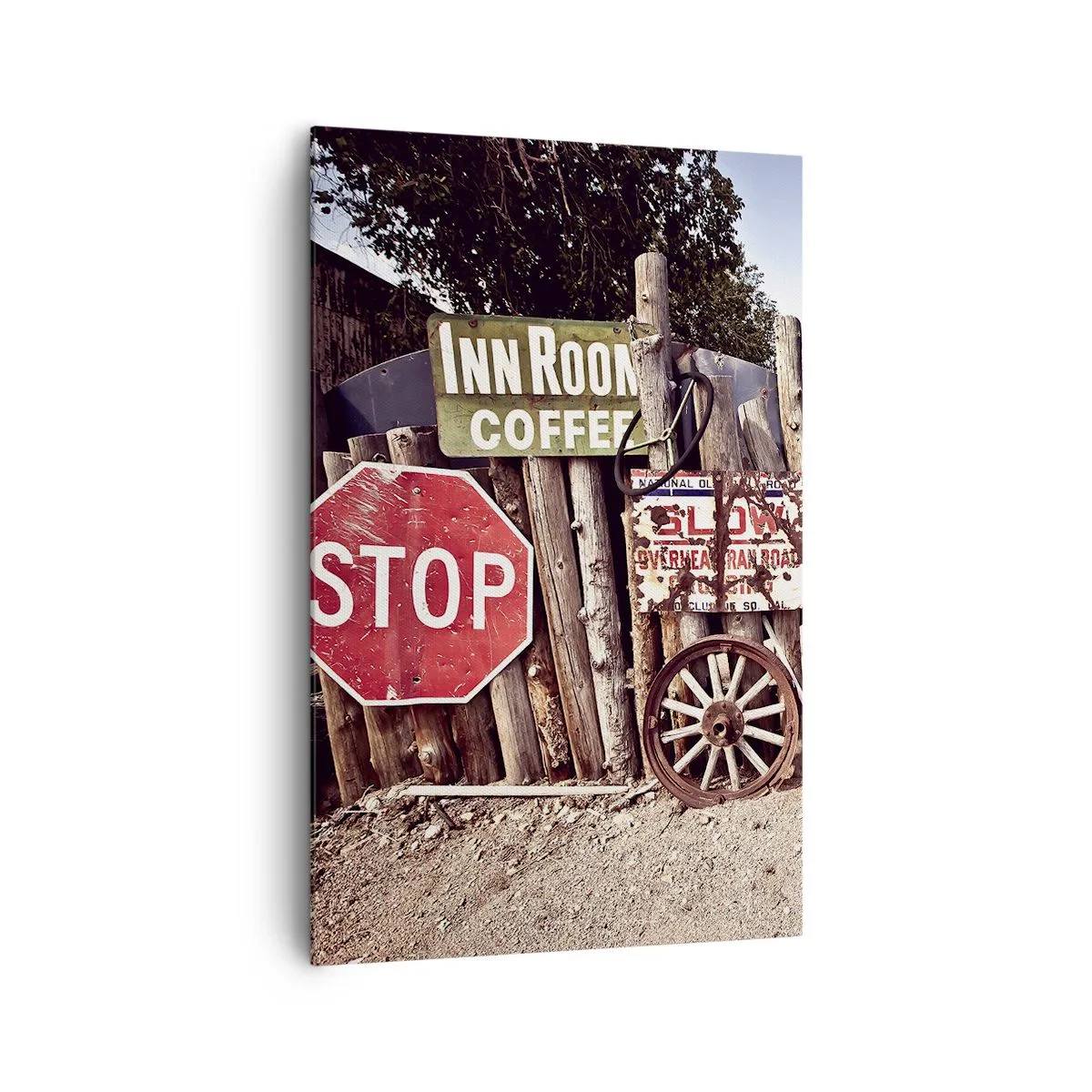 Bild auf Leinwand - Leinwandbild - Rustikale Dekoration mit Schildern und einem Rad am Zaun - 80x120cm - Und die Zeit ist stehen geblieben - Moderne Wanddekoration für Wohnzimmer und Schlafzimmer ARTTOR