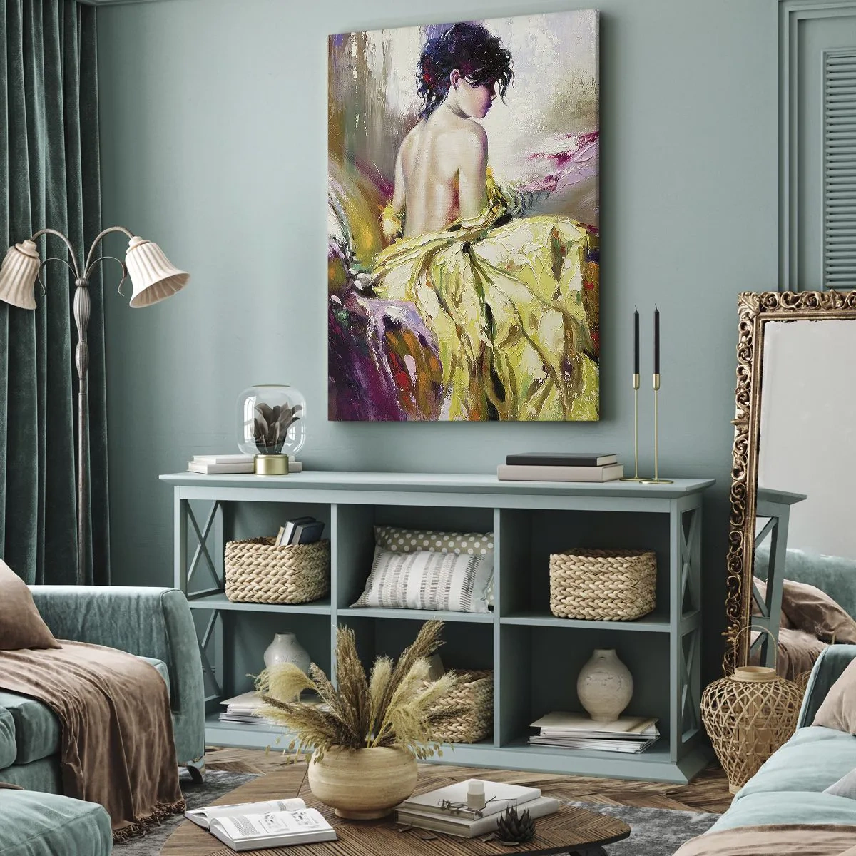 Bild auf Leinwand - Leinwandbild - Eine malerische Szene einer Frau auf einem Bett in romantischer Atmosphäre - 50x70cm - Zwischen den Lippen und dem Rand der Tasse - Moderne Wanddekoration für Wohnzimmer und Schlafzimmer ARTTOR