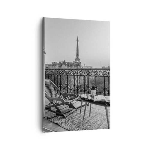 Bild auf Leinwand - Leinwandbild - Blick auf den Eiffelturm vom Balkon mit Liegestühlen und Tisch - 80x120cm - Pariser Nachmittag - Moderne Wanddekoration für Wohnzimmer und Schlafzimmer ARTTOR