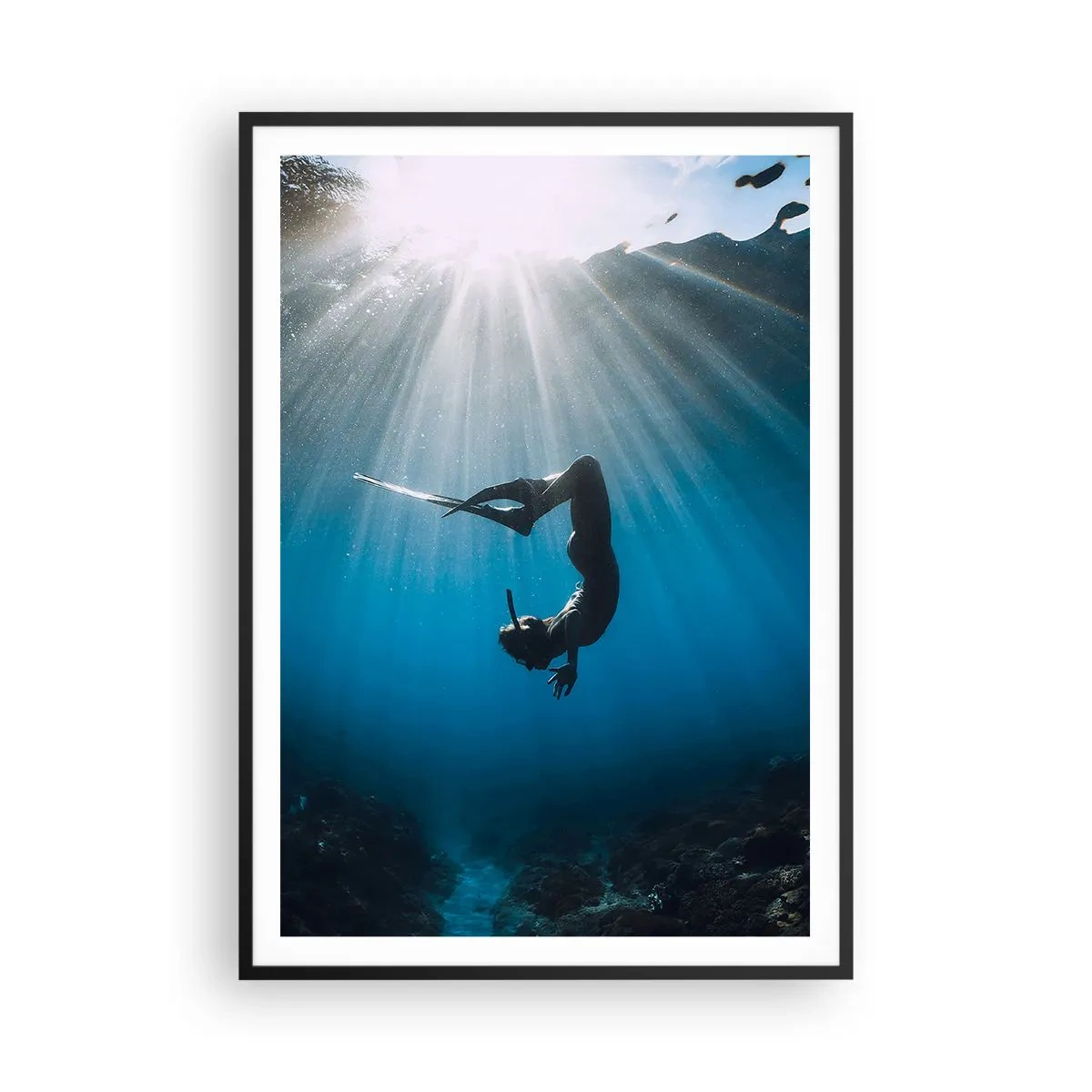 Poster in einem schwarzem Rahmen - Tanz unter Wasser - 70x100 cm