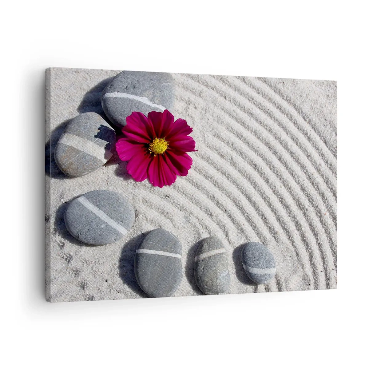 Bild auf Leinwand - Leinwandbild - Steine und eine rosa Blume auf dem Sand im Zen-Stil - 70x50cm - Energie und Ruhe des Zauberkreises der Natur - Moderne Wanddekoration für Wohnzimmer und Schlafzimmer ARTTOR
