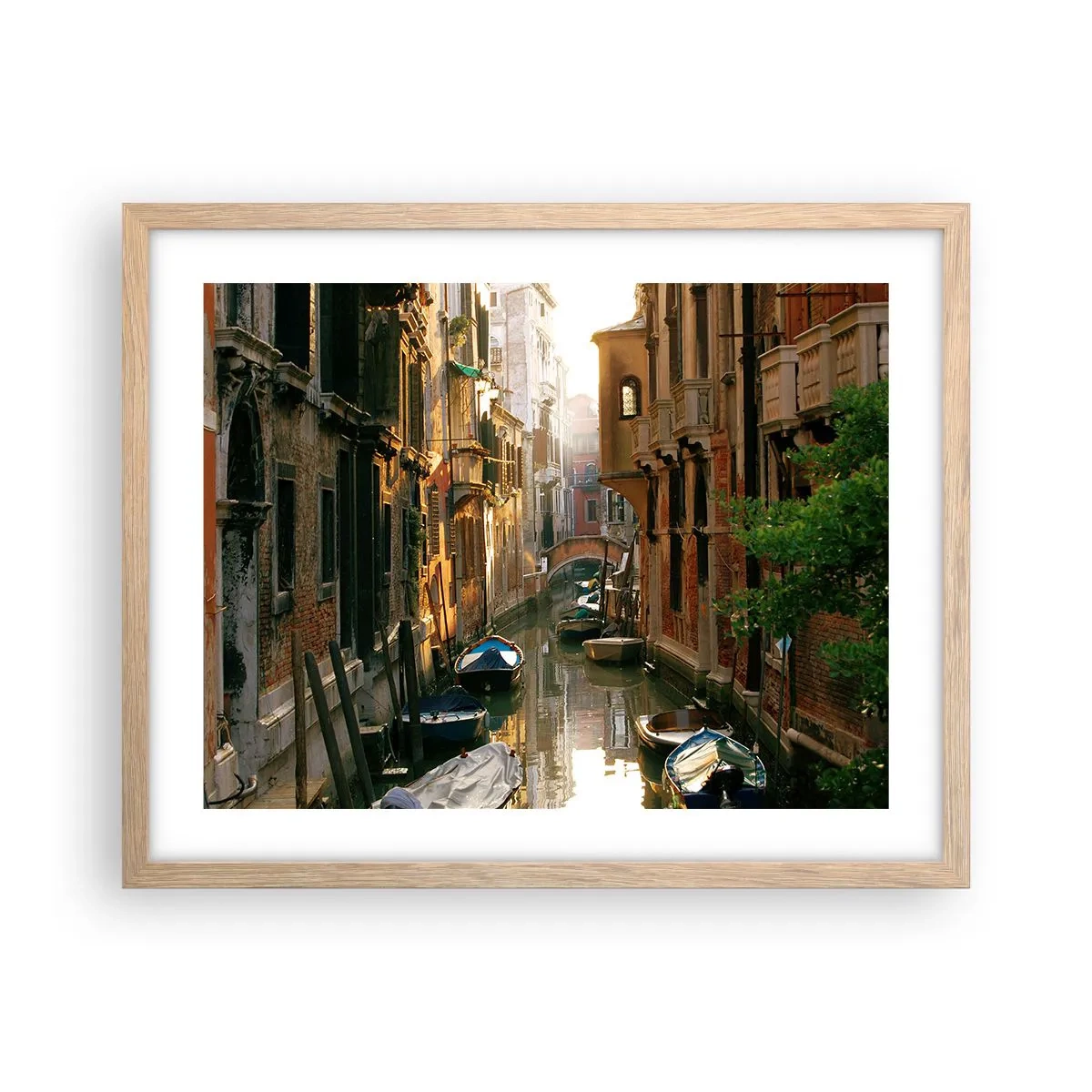 Poster in einem Rahmen aus heller Eiche - In einer venezianischen Gasse - 50x40 cm