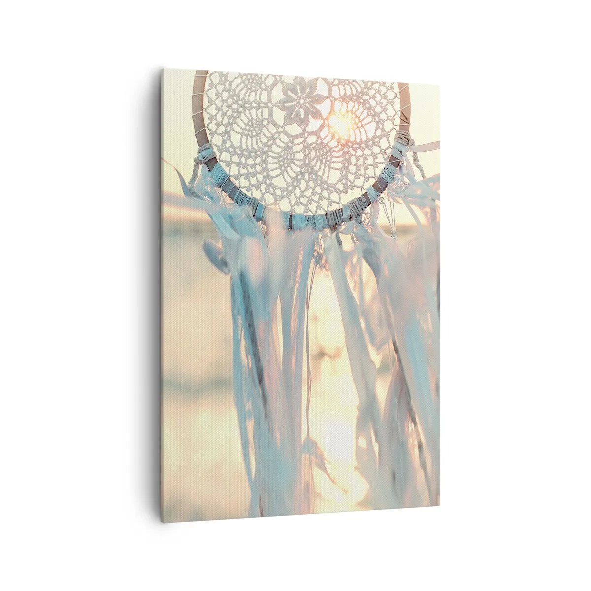 Bild auf Leinwand - Leinwandbild - Ein zarter Traumfänger vor dem Hintergrund der untergehenden Sonne - 70x100cm - Totem aus Spitze - Moderne Wanddekoration für Wohnzimmer und Schlafzimmer ARTTOR
