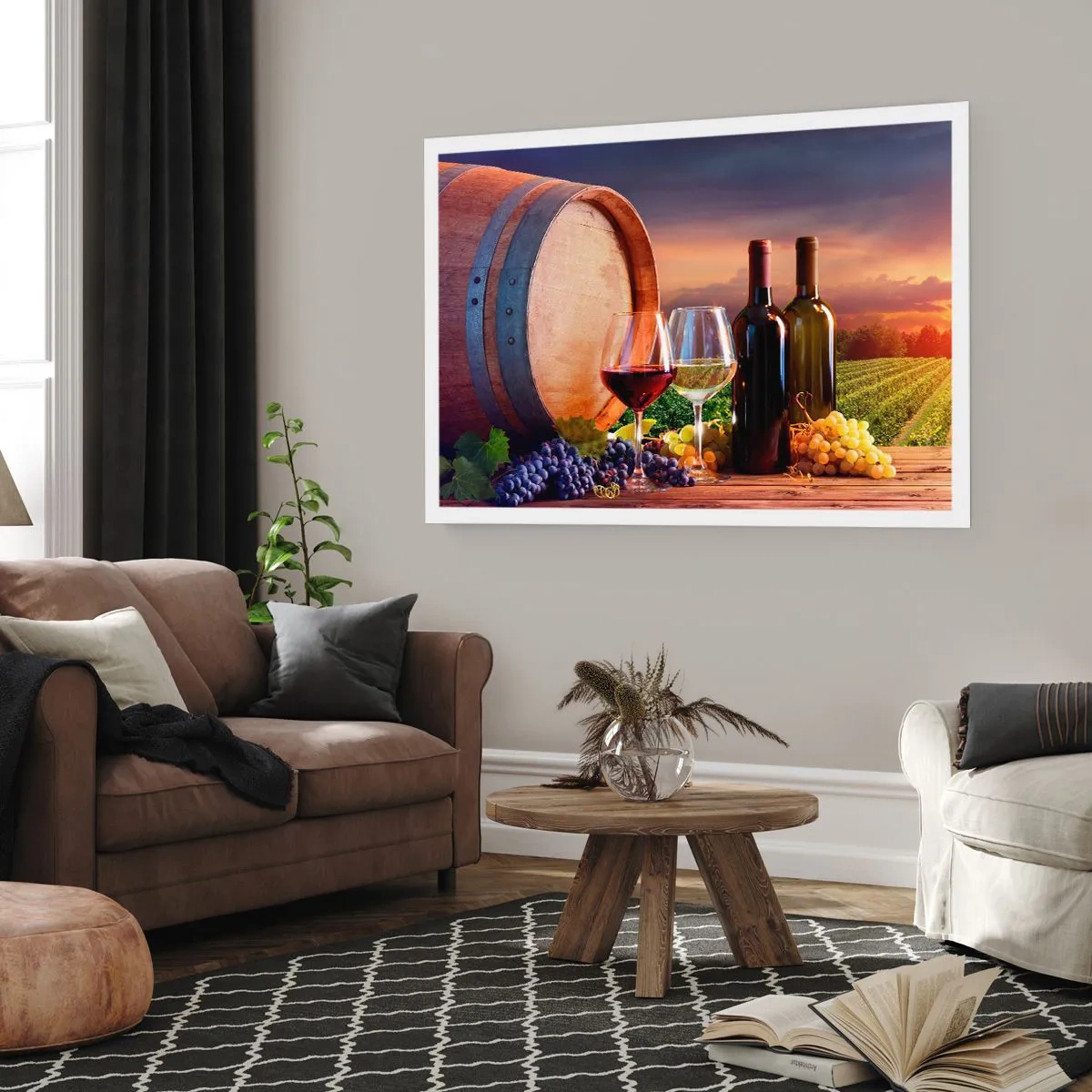 Poster - Wein, Gläser und ein Fass in einer malerischen Landschaft - 100x70cm - Hier schmeckt das Leben - Moderne Wanddekoration für Wohnzimmer und Schlafzimmer ARTTOR