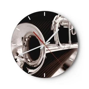 Wanduhr - Glasuhr - Schwarz-Weiß-Nahaufnahme einer Trompete in einer künstlerischen Aufnahme - 30x30cm - Eine musikalische Reise in die 1930er Jahre - Moderne Wanddekoration für Wohnzimmer, Küche und Schlafzimmer ARTTOR