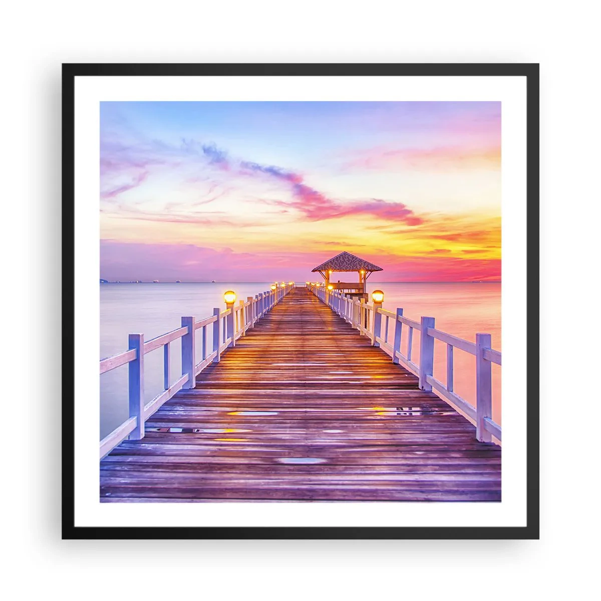 Poster in einem schwarzem Rahmen - Die lila-goldene Stille des Abends - 60x60 cm