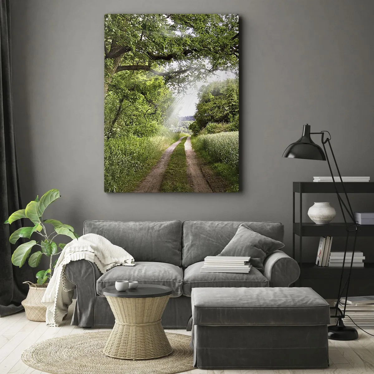 Bild auf Leinwand - Leinwandbild - Eine unbefestigte Straße zwischen grünen Bäumen und Sonnenlicht - 70x100cm - Et in Arcadia ego - Moderne Wanddekoration für Wohnzimmer und Schlafzimmer ARTTOR