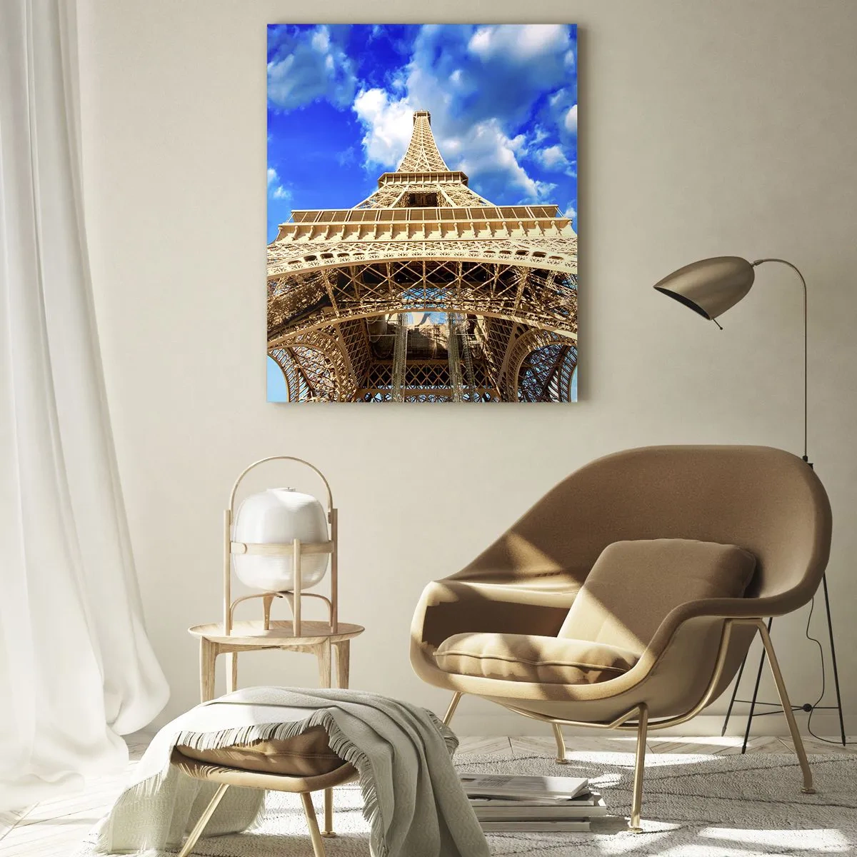 Glasbild - Bild auf glas - Der Eiffelturm von oben gegen den Himmel gesehen - 50x70cm - In den Himmel und in die Wolken gehen - Moderne Wanddekoration für Wohnzimmer und Schlafzimmer ARTTOR