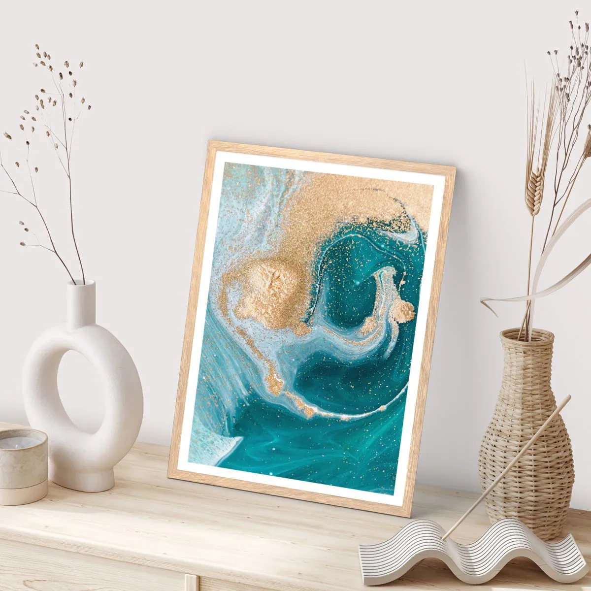 Poster in einem Rahmen aus heller Eiche - Ein Strudel aus Gold und Türkis - 61x91 cm