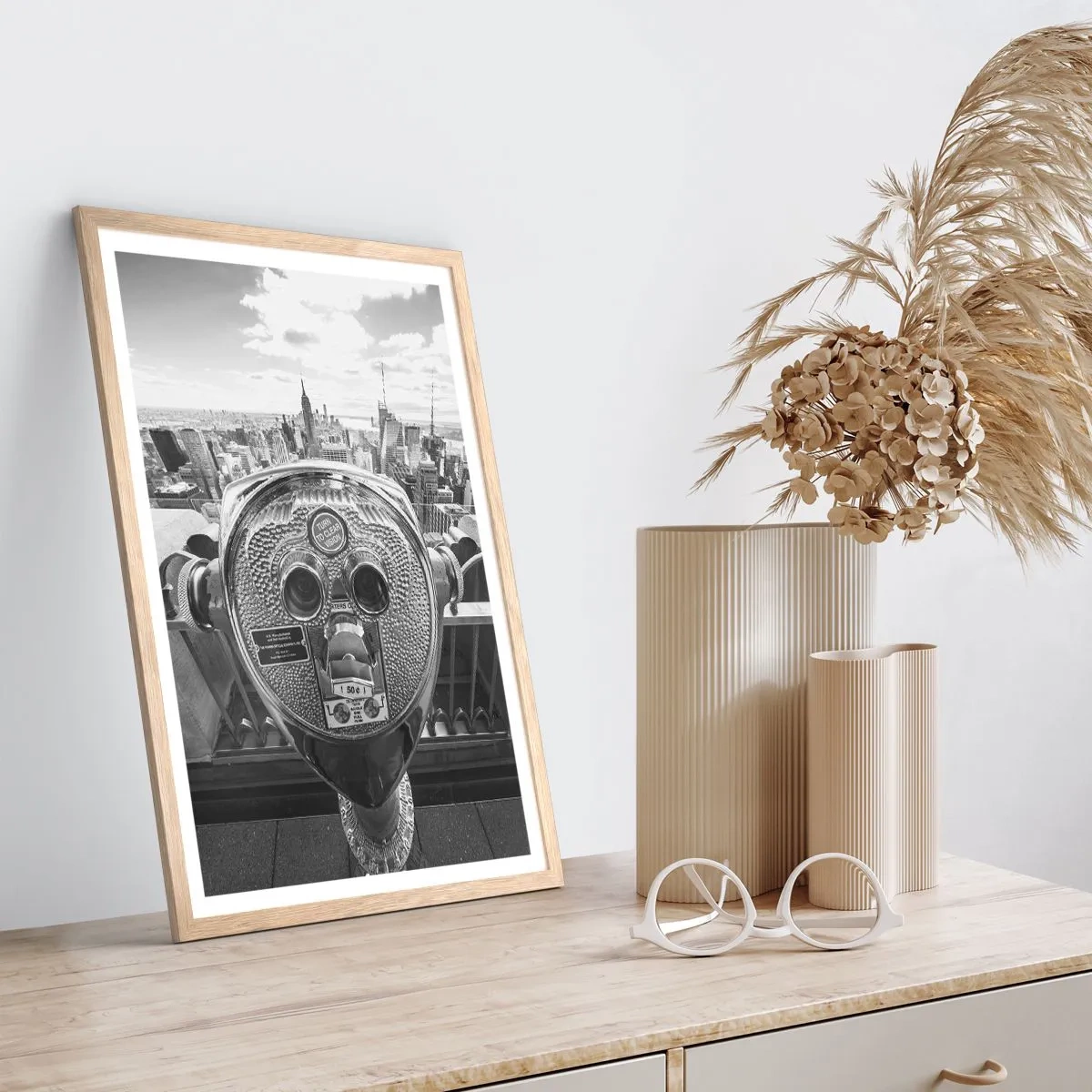 Poster in einem Rahmen aus heller Eiche - Stadt über den Städten - 70x100 cm