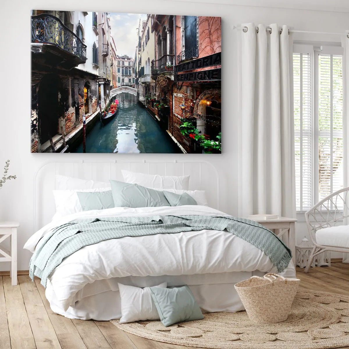 Bild auf Leinwand - Leinwandbild - Ein Kanal in Venedig mit einer Gondel und historischen Gebäuden - 70x50cm - Venezianische Landschaft mit Gondel und Brücke - Moderne Wanddekoration für Wohnzimmer und Schlafzimmer ARTTOR