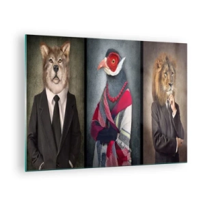 Glasbild - Bild auf glas - Drei Tiere in eleganter Kleidung auf stilisiertem Hintergrund - 70x50cm - Was mache ich hier?! - Moderne Wanddekoration für Wohnzimmer und Schlafzimmer ARTTOR