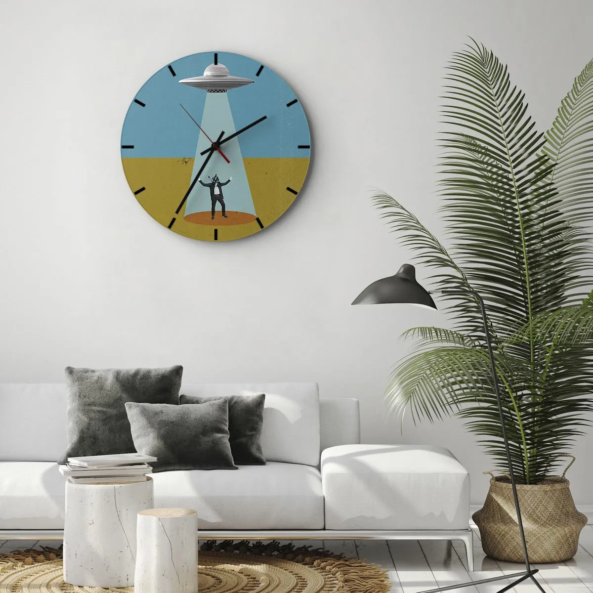 Wanduhr - Glasuhr - Ein Mann, der von einem UFO-Strahl vor einem Wüstenhintergrund beleuchtet wird. - 30x30cm - Nahe Begegnung - Moderne Wanddekoration für Wohnzimmer, Küche und Schlafzimmer ARTTOR