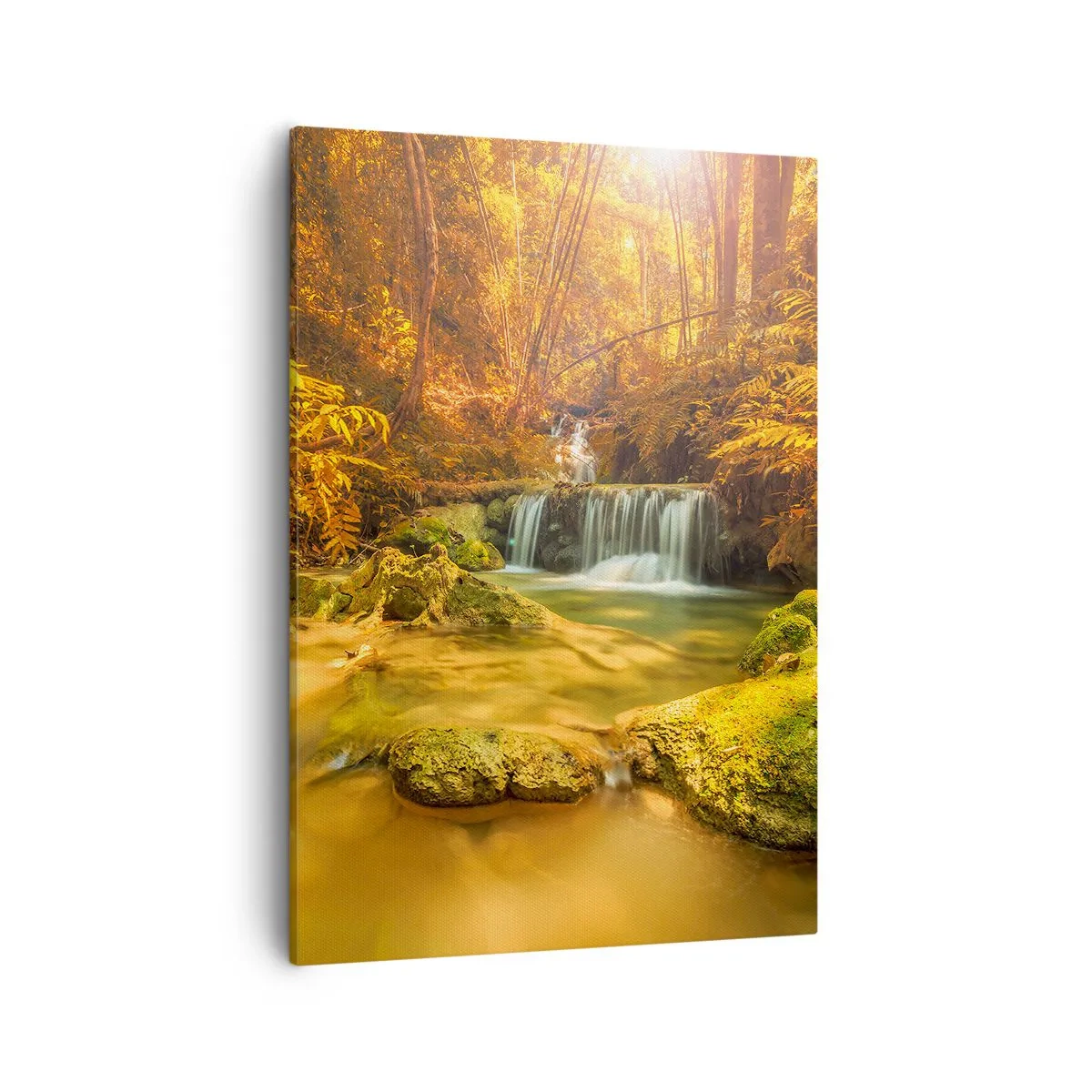 Bild auf Leinwand - Leinwandbild - Ein goldener Wasserfall in einem herbstlichen Wald, umgeben von Grün - 50x70cm - Waldkaskade in Gold - Moderne Wanddekoration für Wohnzimmer und Schlafzimmer ARTTOR