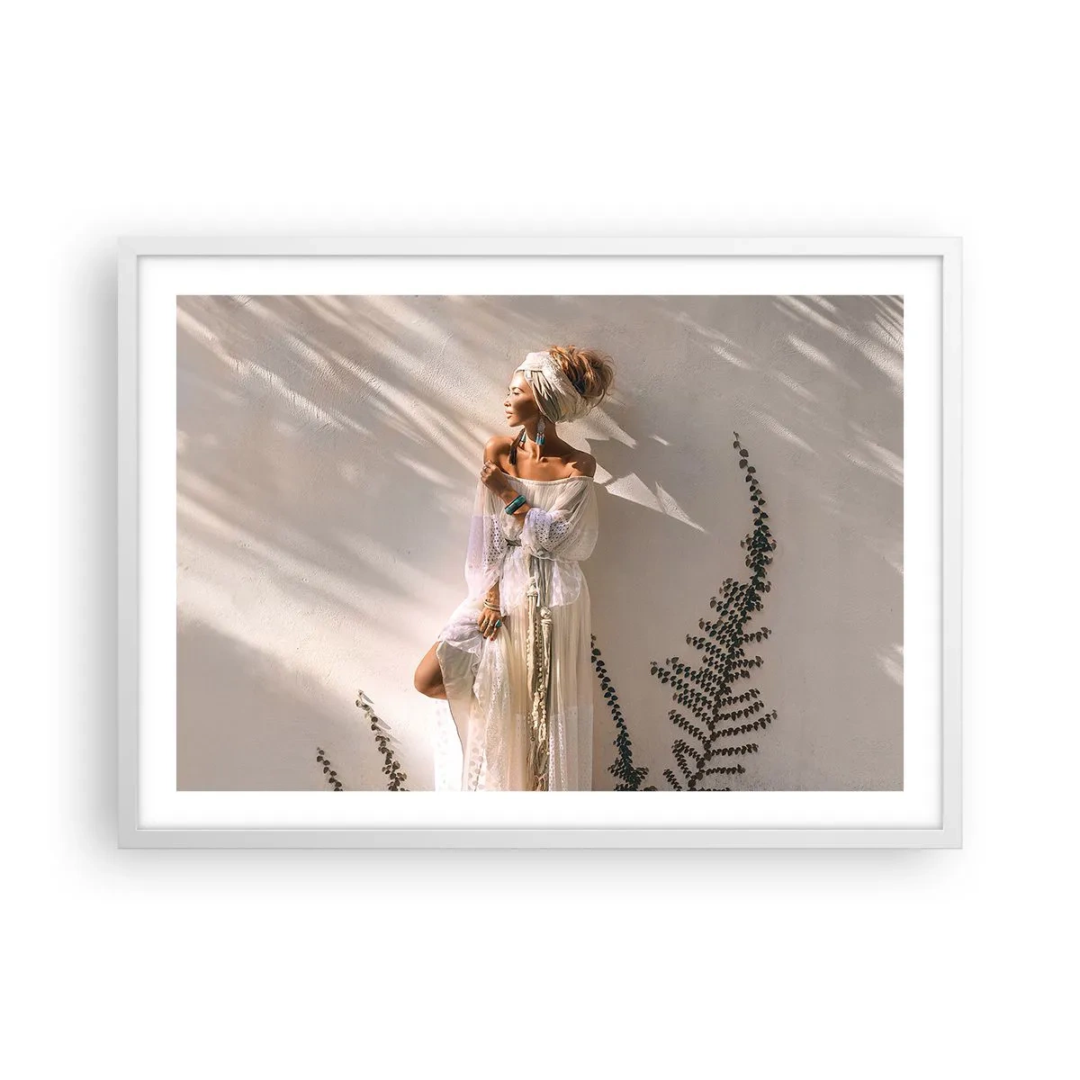 Poster in einem weißen Rahmen - Die Sonne und das Mädchen - 70x50 cm
