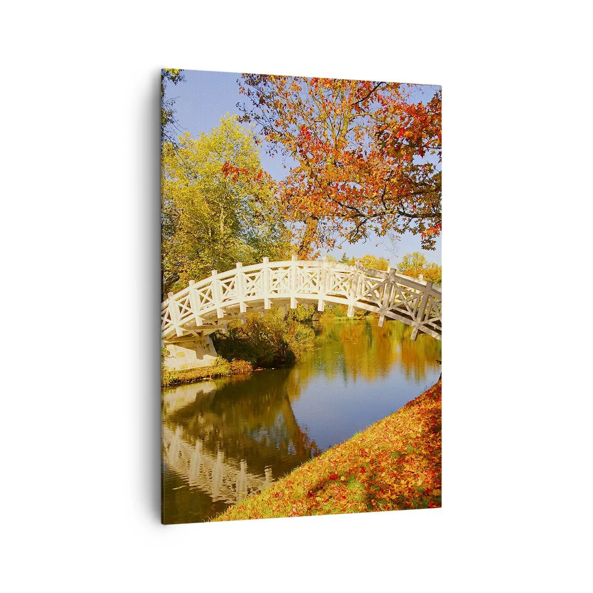 Bild auf Leinwand - Leinwandbild - Eine Brücke in einem Park, umgeben von Herbstlaub über ruhigem Wasser - 70x100cm - Auf der weißen Seufzerbrücke - Moderne Wanddekoration für Wohnzimmer und Schlafzimmer ARTTOR