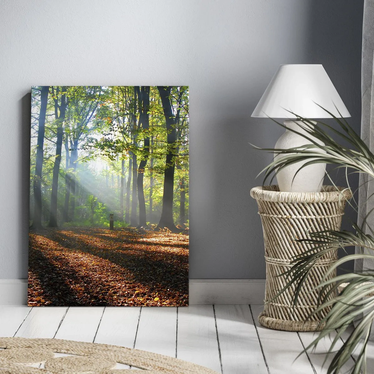 Bild auf Leinwand - Leinwandbild - Eine Waldlichtung, die von den Sonnenstrahlen erleuchtet wird - 50x70cm - Licht und Schatten - Moderne Wanddekoration für Wohnzimmer und Schlafzimmer ARTTOR