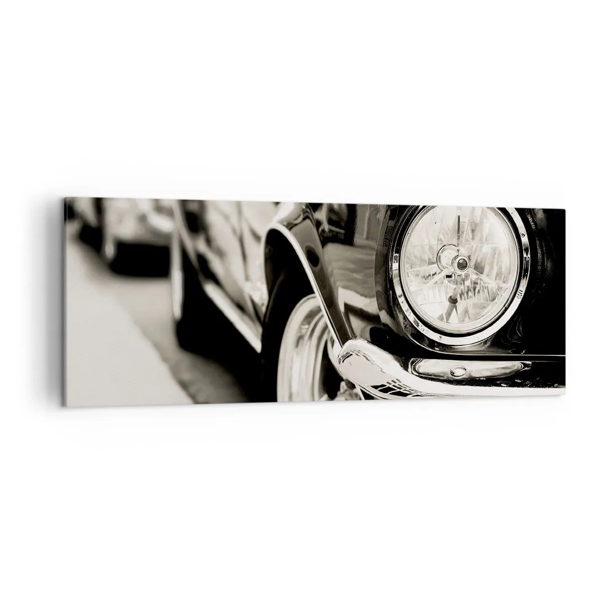 Bild auf Leinwand - Leinwandbild - Ein kultiger Oldtimer in elegantem Schwarz-Weiß - 140x50cm - Dauerhafter Glanz - Moderne Wanddekoration für Wohnzimmer und Schlafzimmer ARTTOR