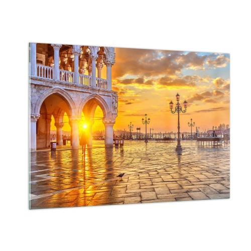 Glasbild - Bild auf glas - Sonnenaufgang über den Arkaden und dem Platz - 100x70cm - Wo sind alle? - Moderne Wanddekoration für Wohnzimmer und Schlafzimmer ARTTOR