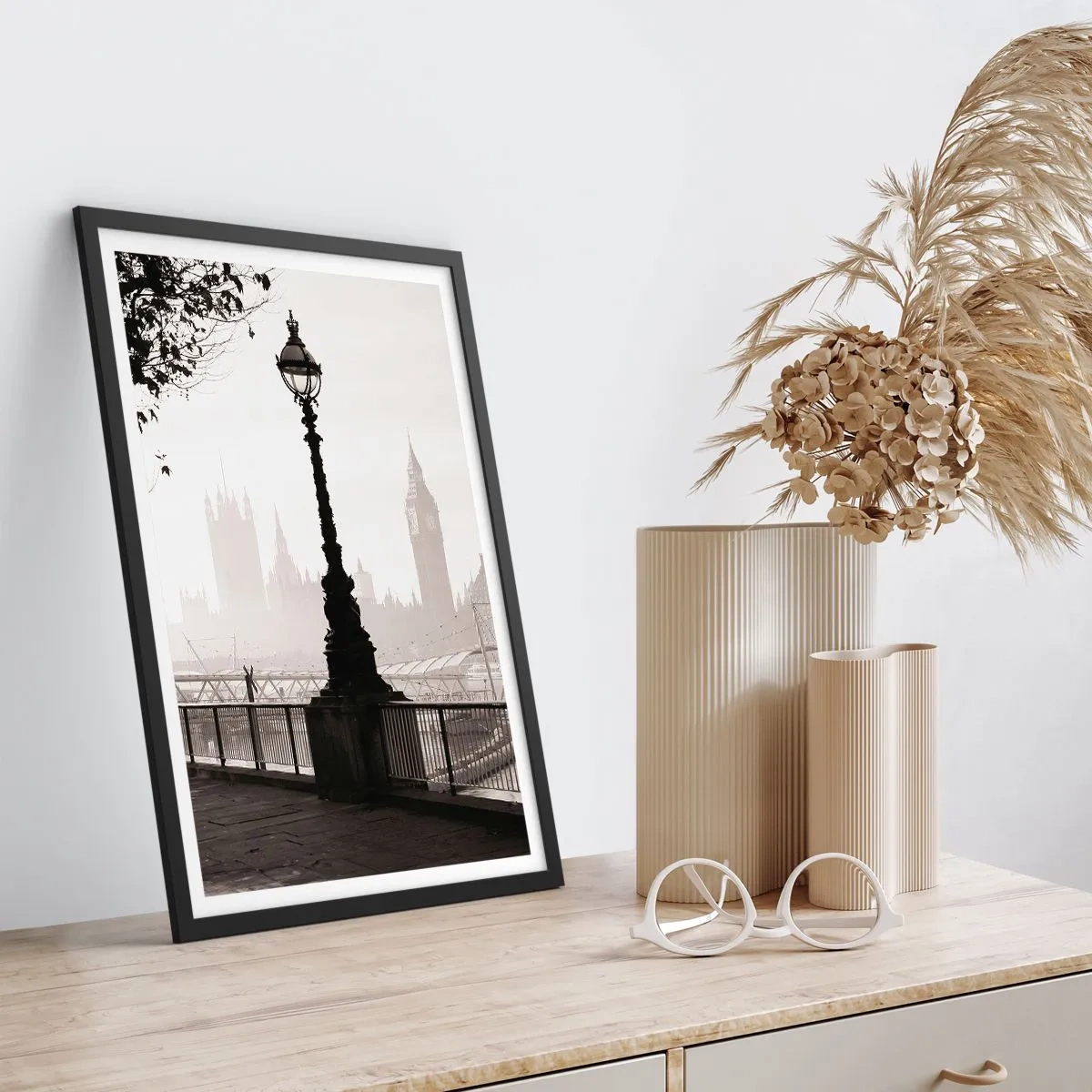 Poster in einem schwarzem Rahmen - Londoner Morgen - 40x50 cm