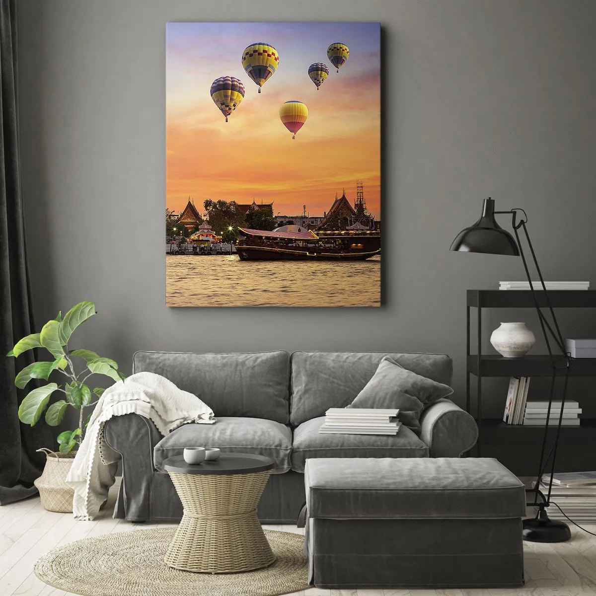 Bild auf Leinwand - Leinwandbild - Ein Tempel und Ballons vor dem Hintergrund der untergehenden Sonne über dem Fluss - 80x120cm - Hier werden Märchen geboren - Moderne Wanddekoration für Wohnzimmer und Schlafzimmer ARTTOR