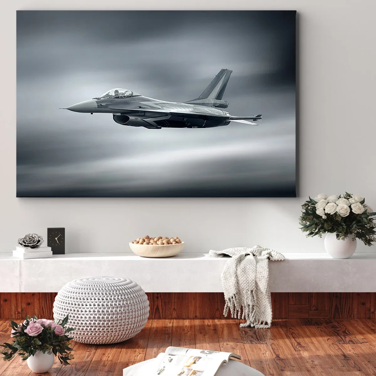 Bild auf Leinwand - Leinwandbild - Ein Kampfjet im Flug vor einem bewölkten Himmel - 120x80cm - Wirst du herausfordern? - Moderne Wanddekoration für Wohnzimmer und Schlafzimmer ARTTOR