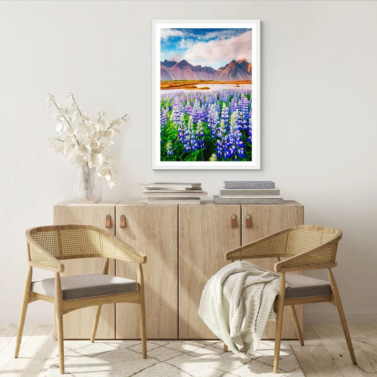 Poster in einem weißen Rahmen - Kraft und Strenge neben Sanftmut - 70x100 cm