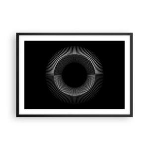 Poster in einem schwarzem Rahmen - Grafischer Kreis mit Strahlen in Schwarz und Weiß - 70x50cm - Schwarze Sonne - Moderne Wanddekoration für Wohnzimmer und Schlafzimmer ARTTOR